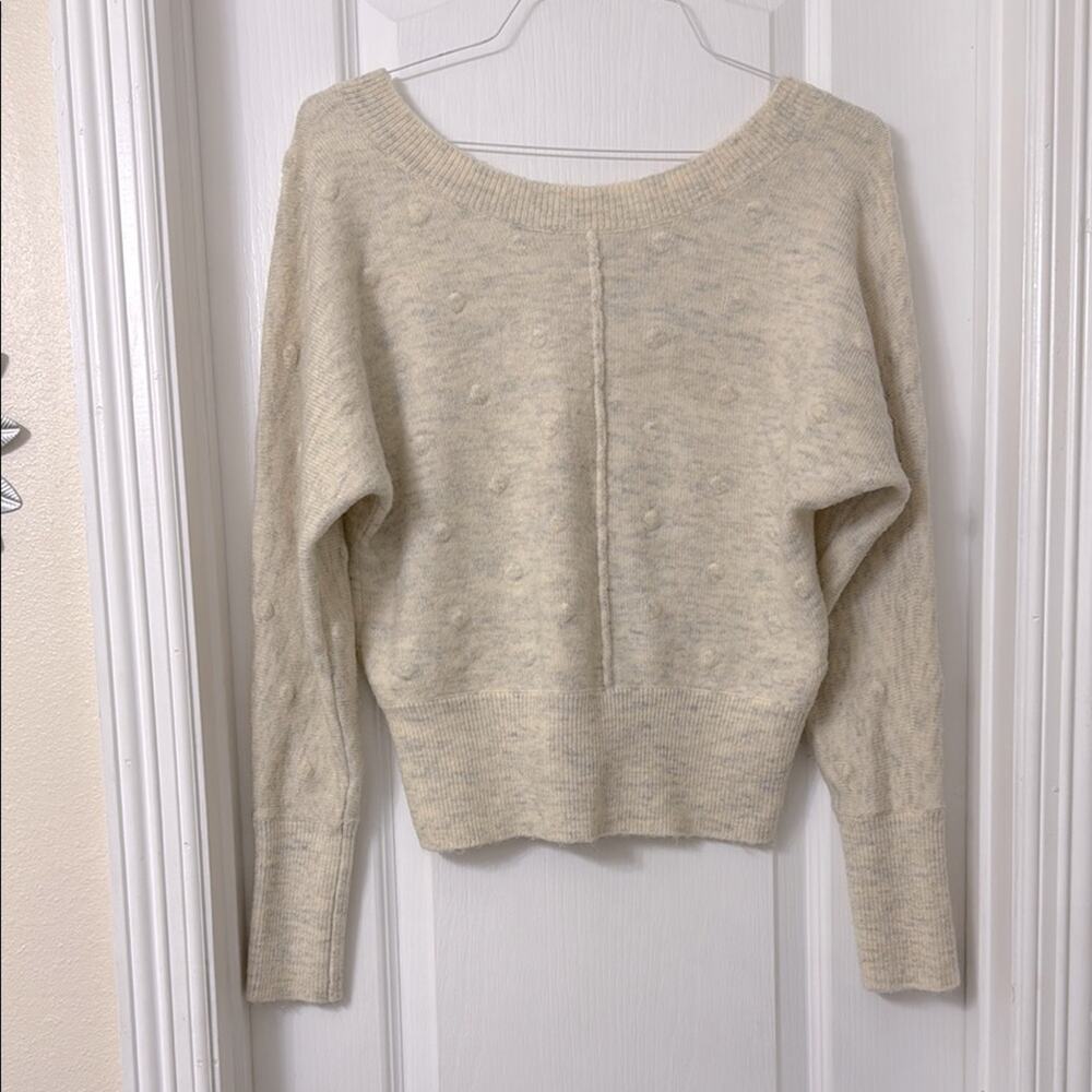 William Rast Women's sweater Round Neck Front Pom Pom Details V back Size S